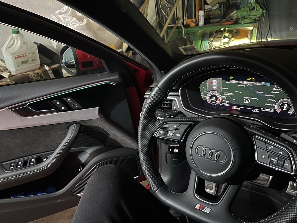 Audi A4, Ауді A4