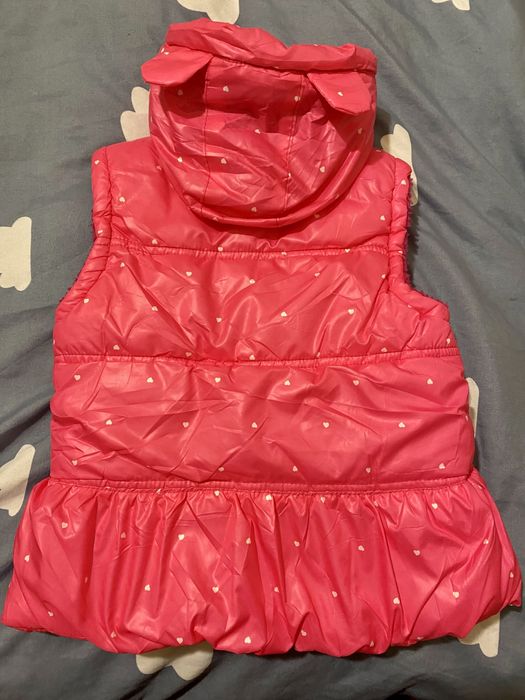 Продам жилетку на девочку 2-3 года