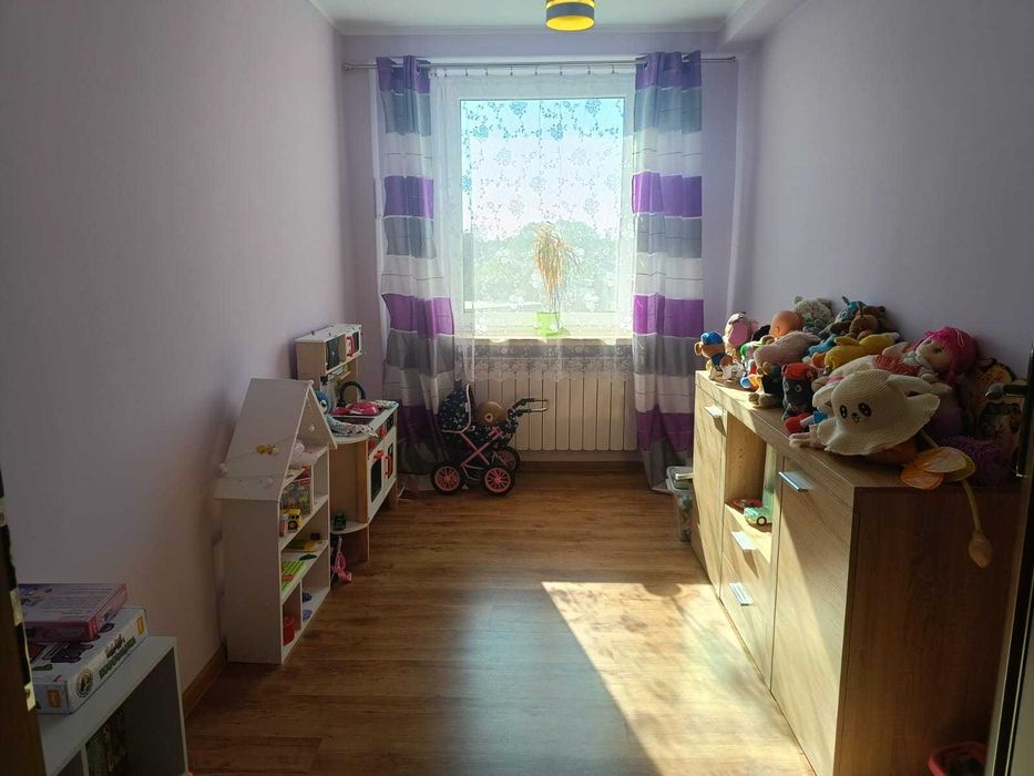 Czteropokojowe mieszkanie w Lututowie z garażem