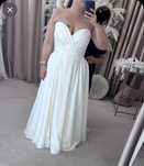 Suknia slubna salonu meri bride z warszawy