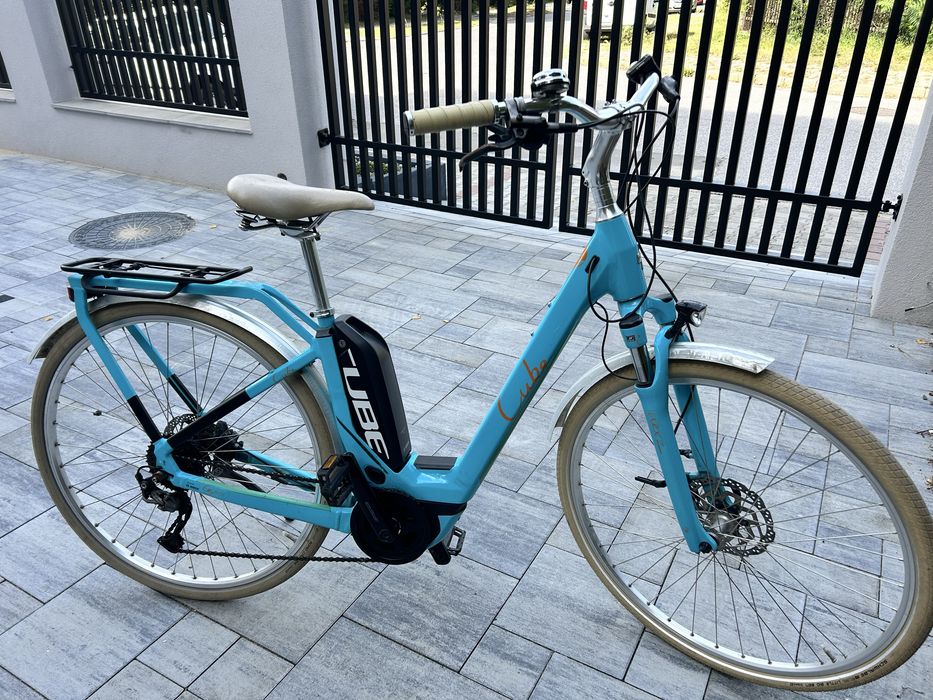 Rower miejski Cube elektryk Damka Damski