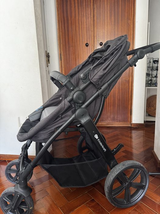 Carrinho de bebé KinderKraft 3 em 1