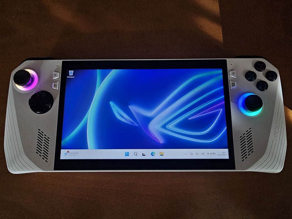 Asus rog ally 512 GB( processador Z1 extreme)