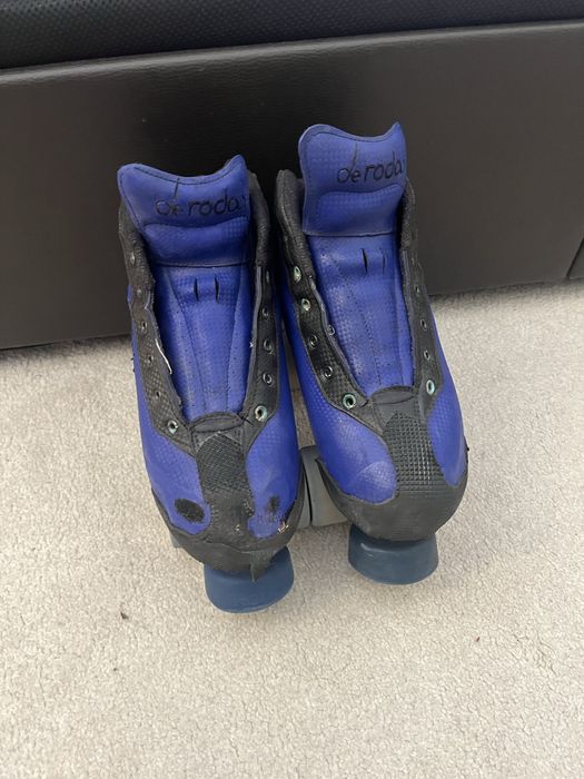 Patins Hóquei Derodas + Proteções Júnior – Conjunto Completo!