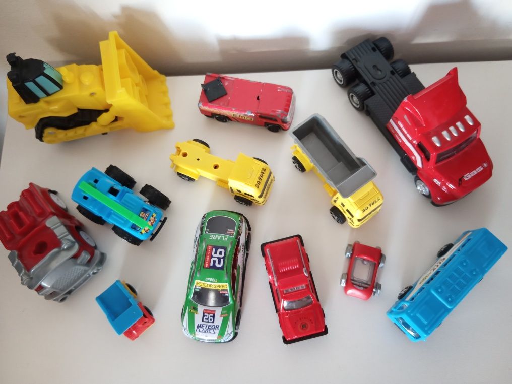 Brinquedos: lote carros autorcarro trator camião