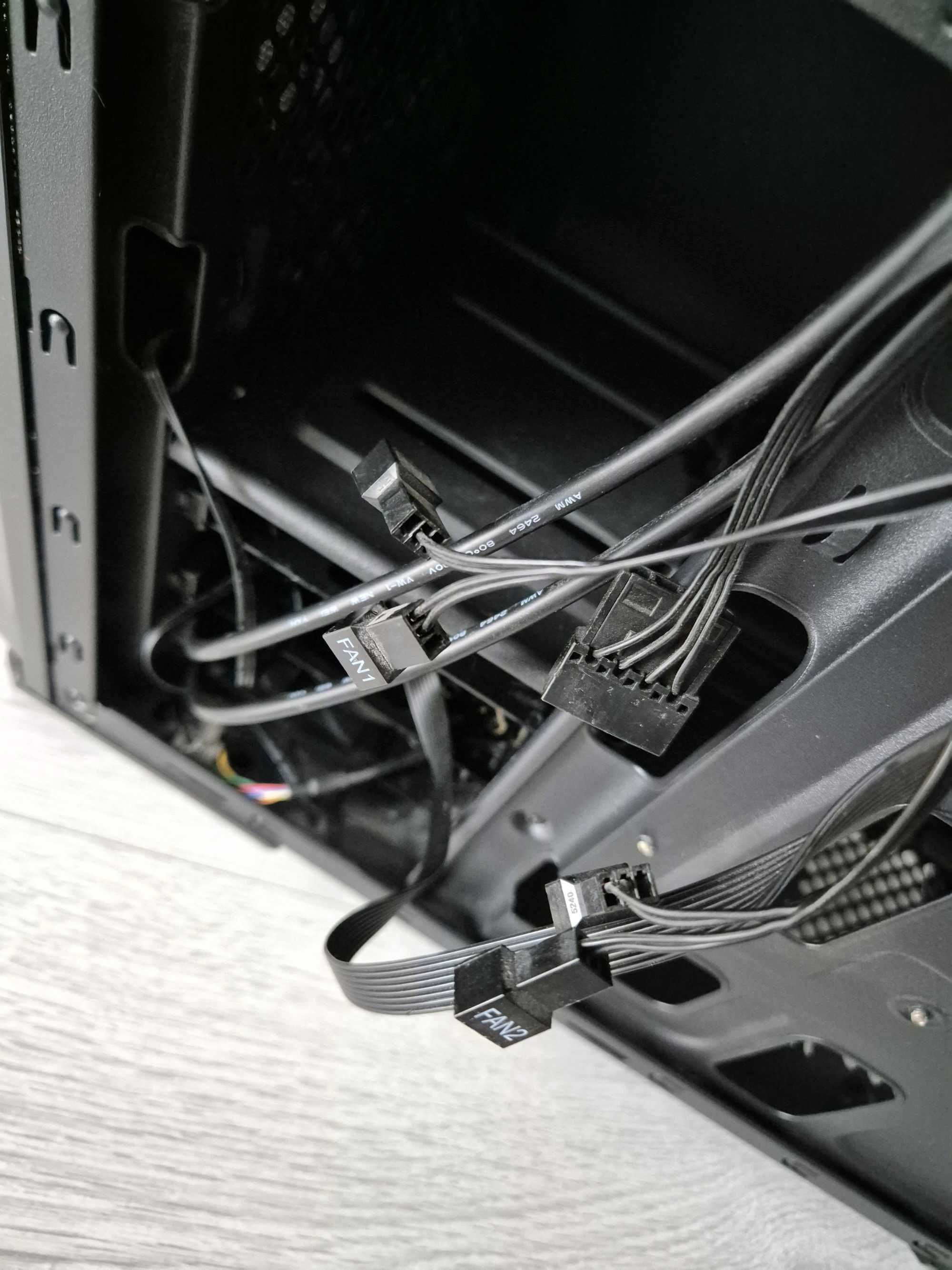 ATX корпус AeroCool AERO-500 з двома реобасами і без 1 кришки.