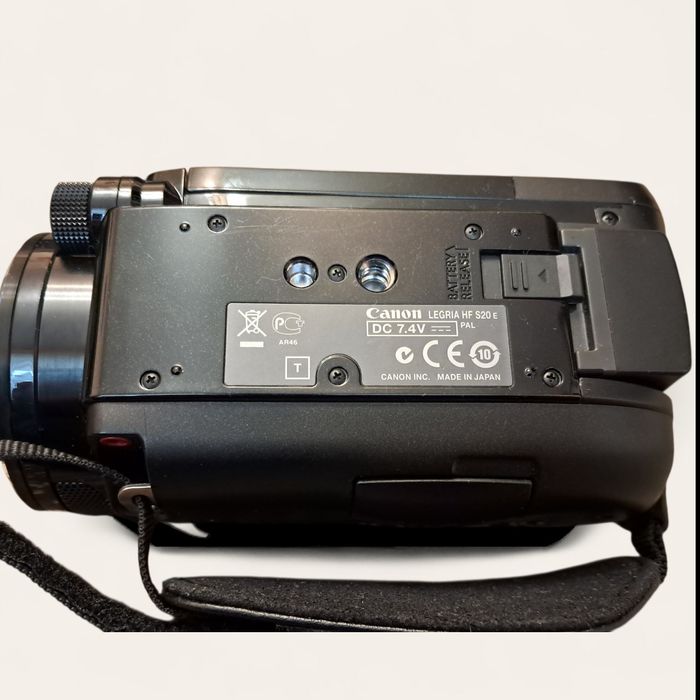 Відеокамера Sony Canon Legria HF S20