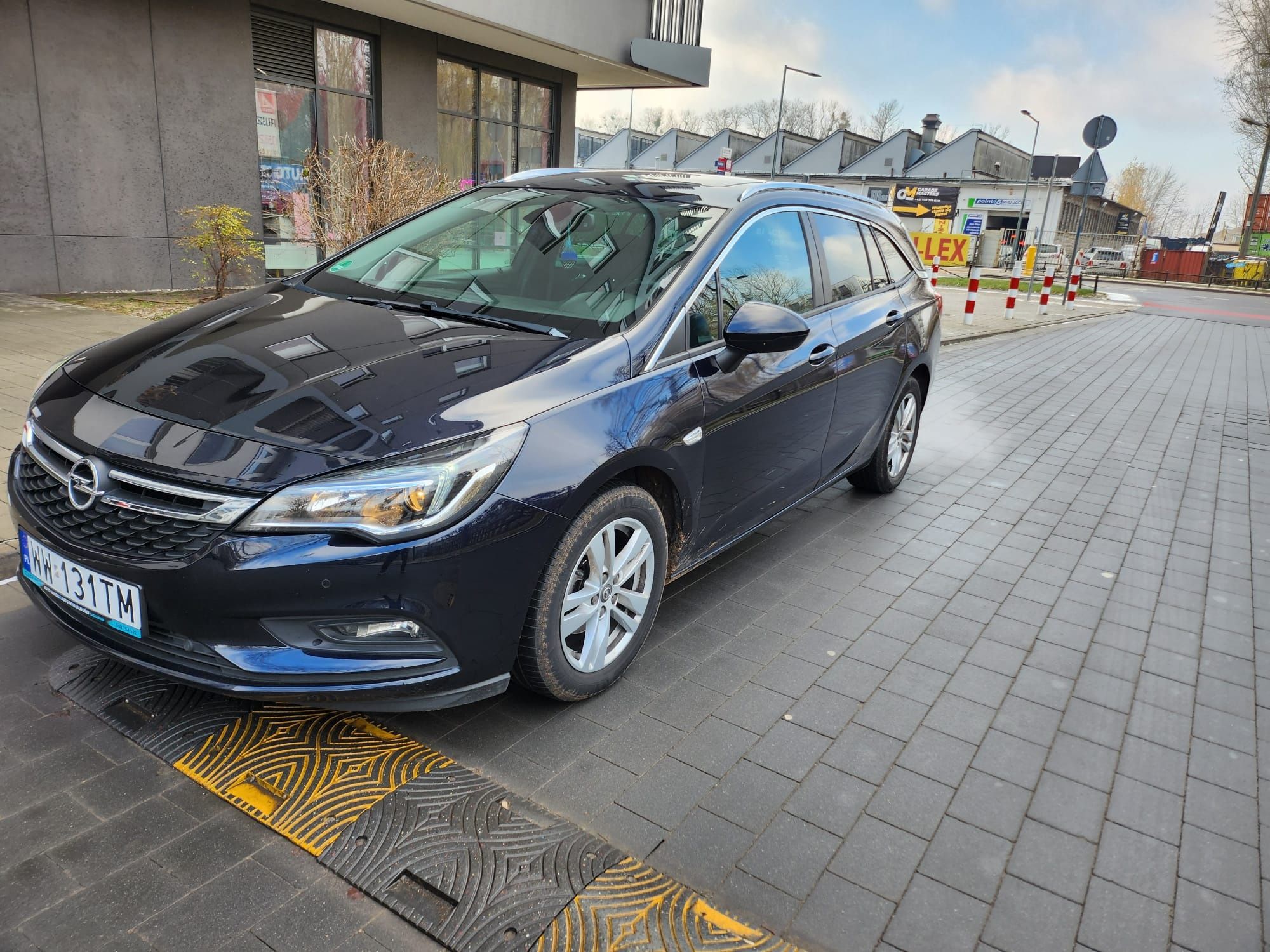 Wynajem opel astra skrzynia biegów automatyczna