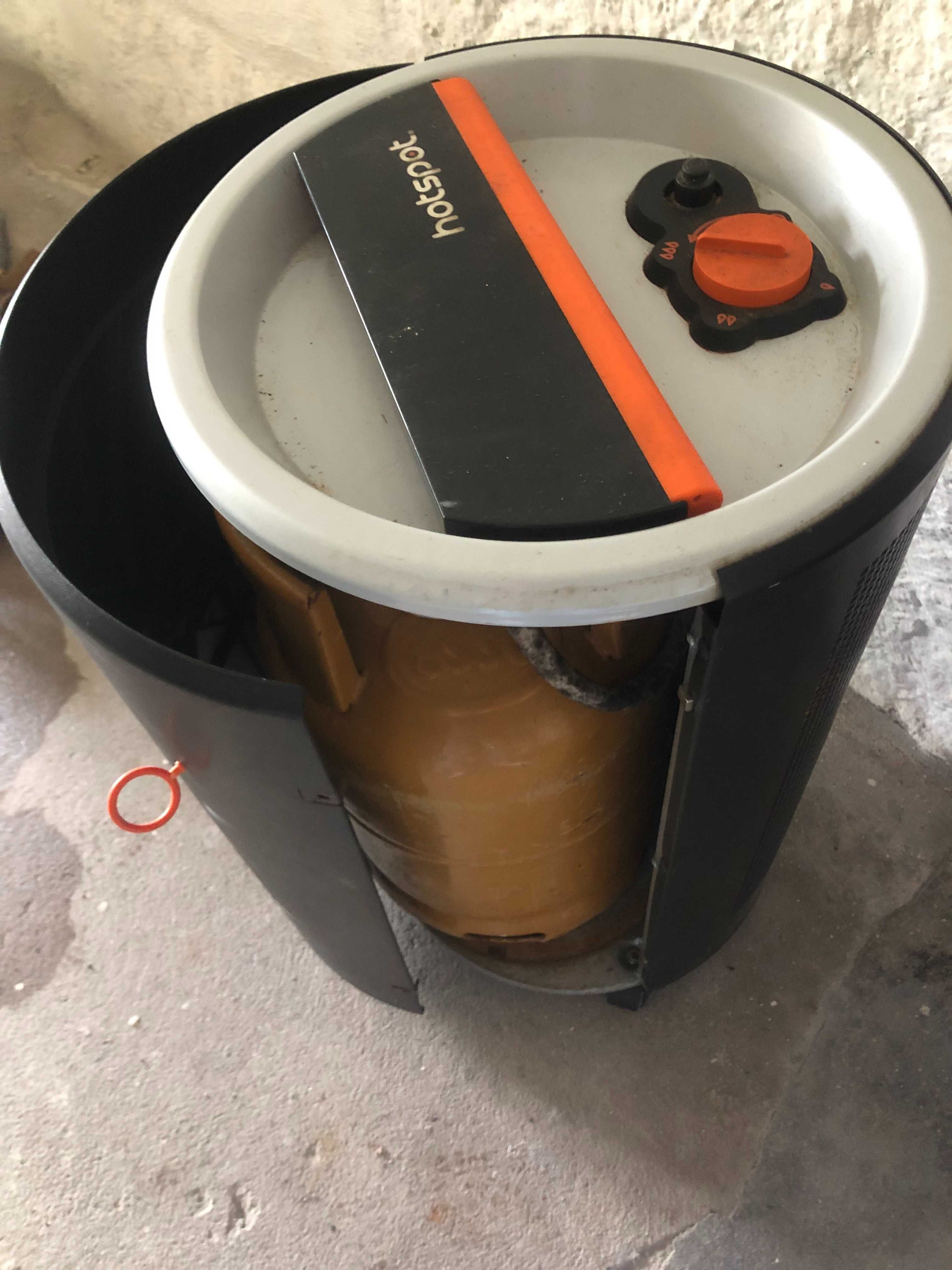 Suporte para botija com ligação de acesso ao fogão