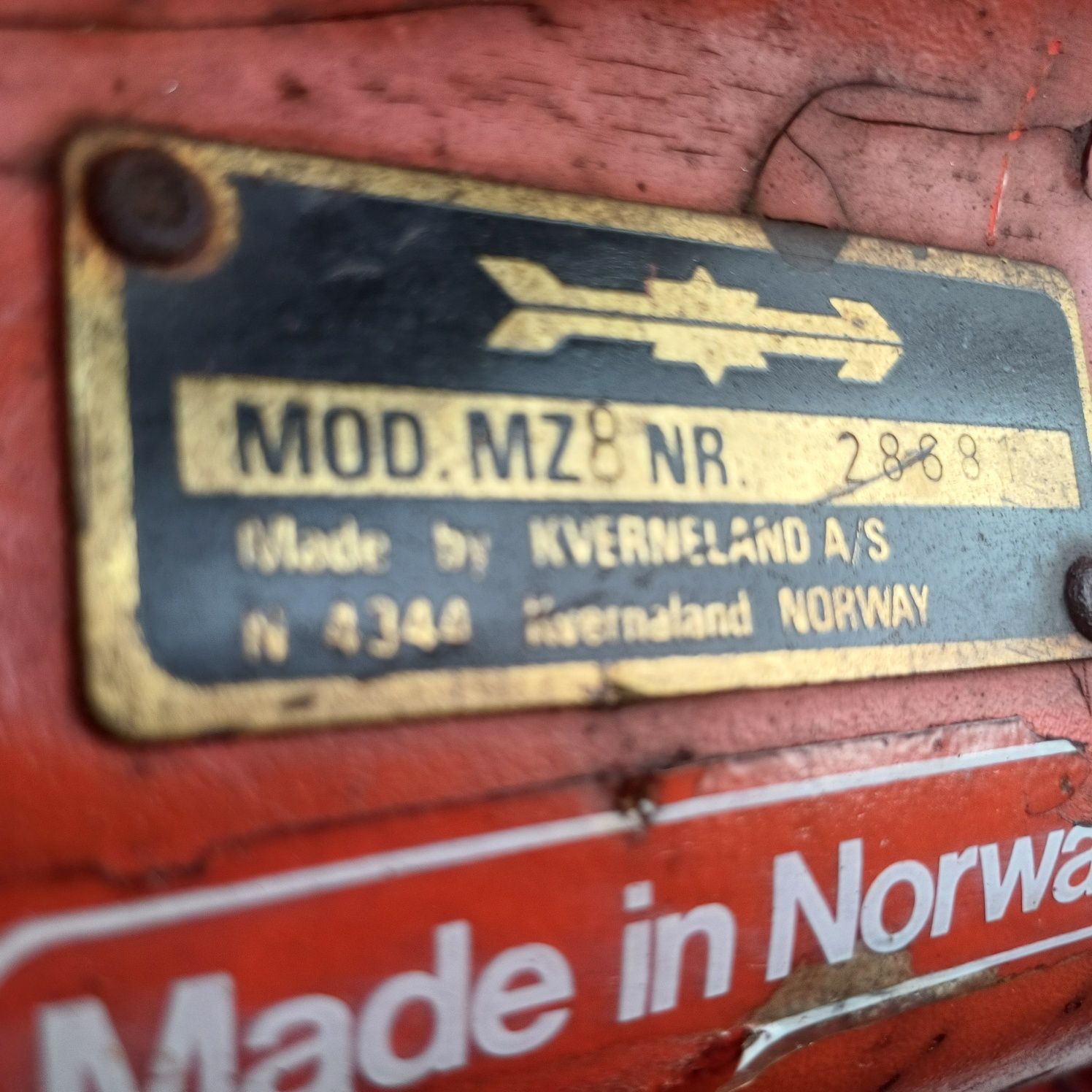 Pług pługi kverneland lemken kuhn pottinger  rabe unia sprężyna resor