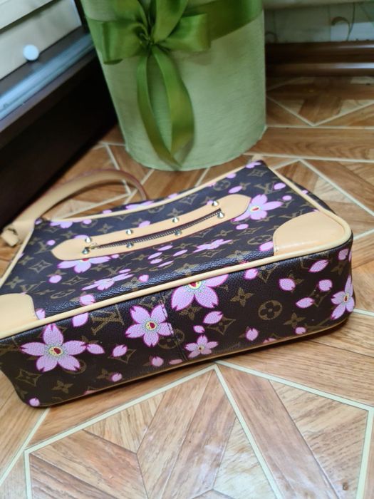 Сумка Louis Vuitton