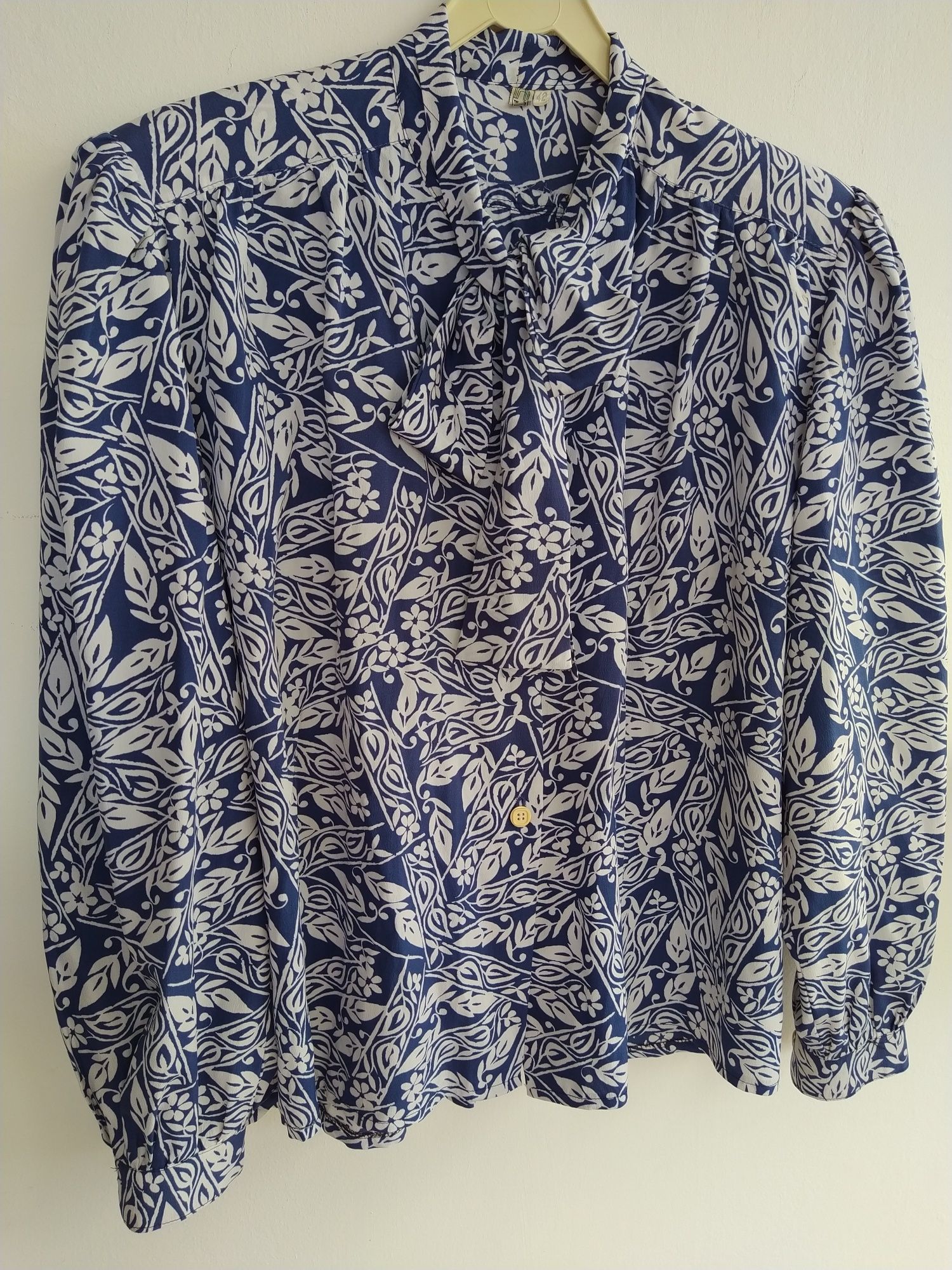 Blusa elegante com print floral - Ristel - Tamanho 42