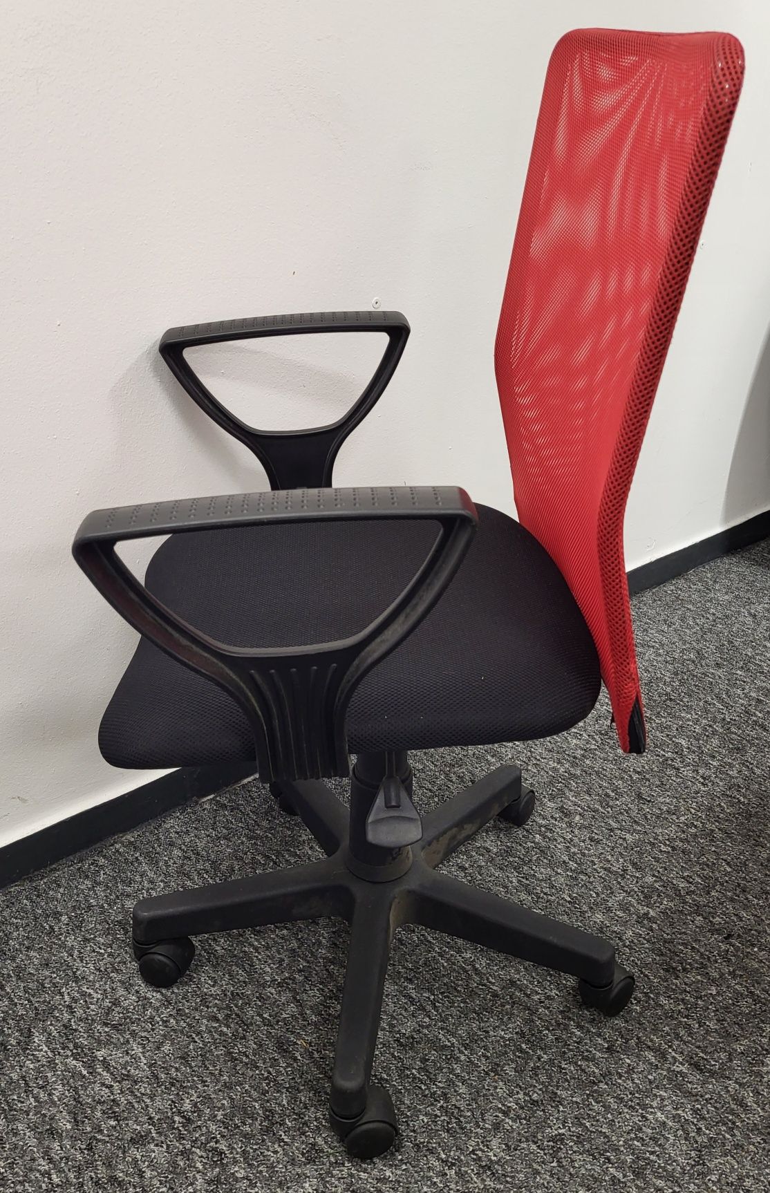 Krzesła biurowe / Fotele biurowe | Stan Bardzo Dobry | 5 sztuk
