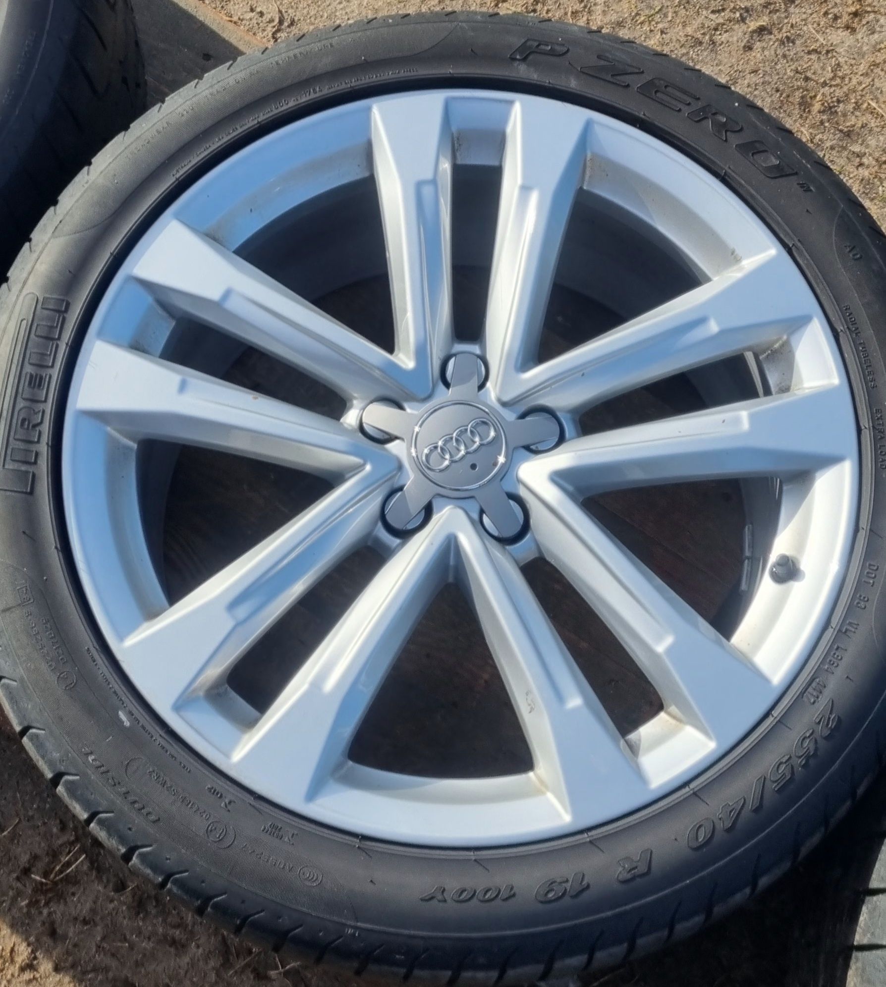 Felgi aluminiowe oryginał Audi 5x112 4G0 A6 C7 A7 19" 8.5J et45 otwór