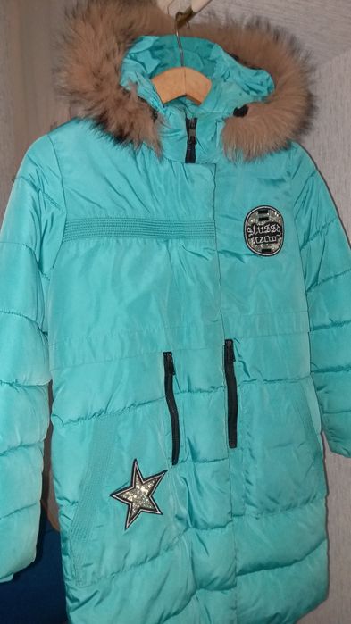 Пуховик на девочку 140