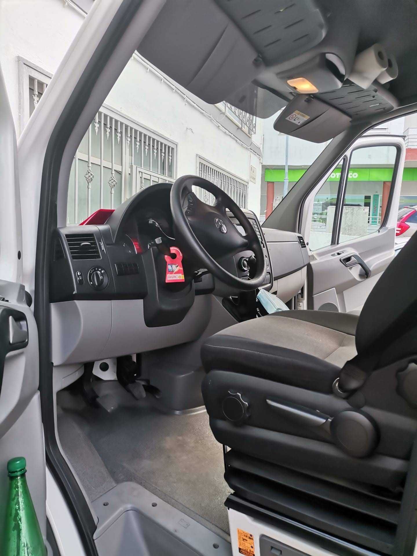 Volkswagen Crafter 2.0 tdi 180 cv 3500 kg de 2017 com 212 mil km