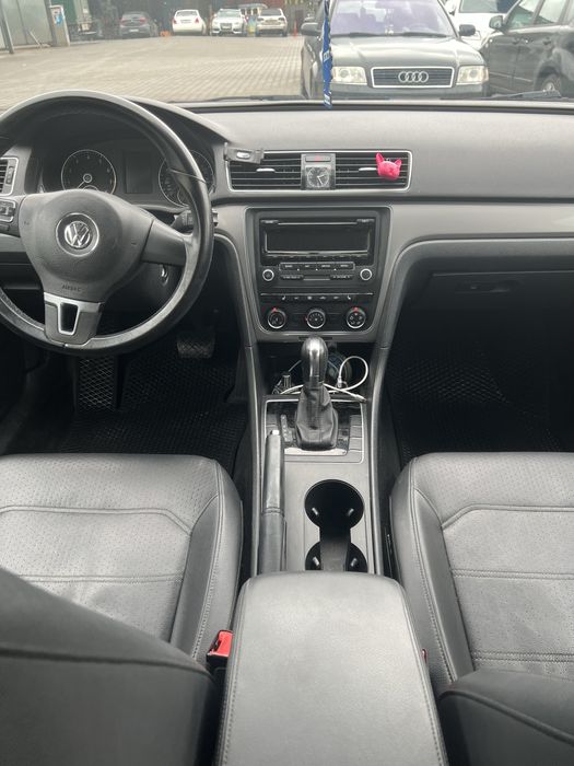 Продаж Фольксваген Пассат B7