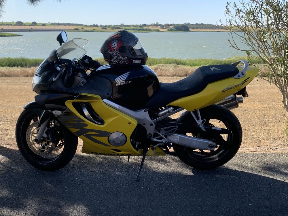 Troco CBR 600f de 99 ( de origem )