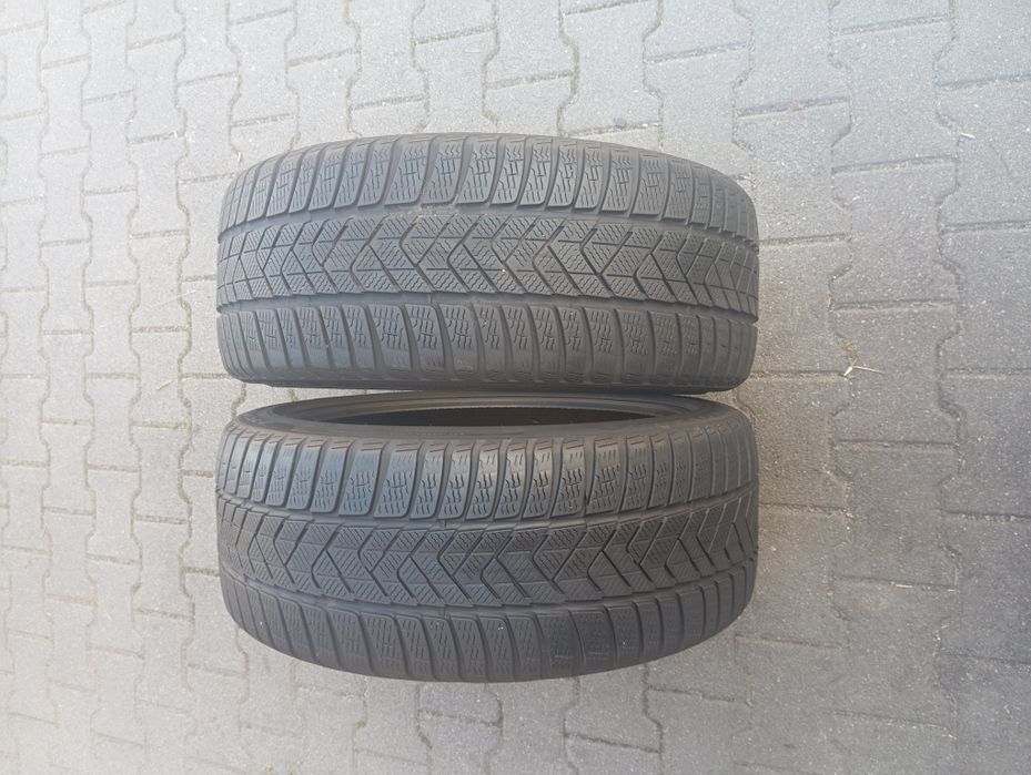 2szt zimowe opony Pirelli 235/40/19 96V XL rok 2022