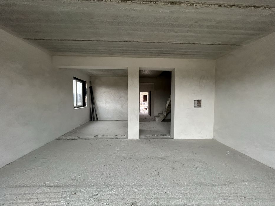 Сучасний ДУПЛЕКС : гараж + приватна ділянка