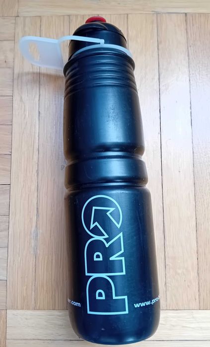Bidon rowerowy włoskiej firmy ELITE model PRO , poj.850ml /NOWY/.