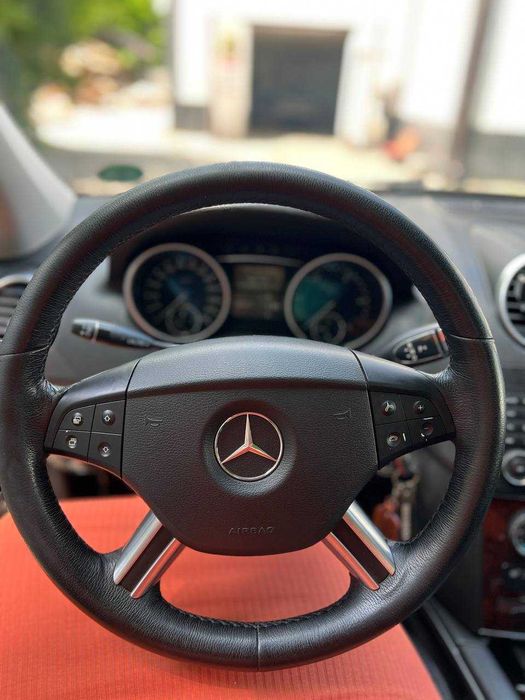 Мерседес МЛ 2007