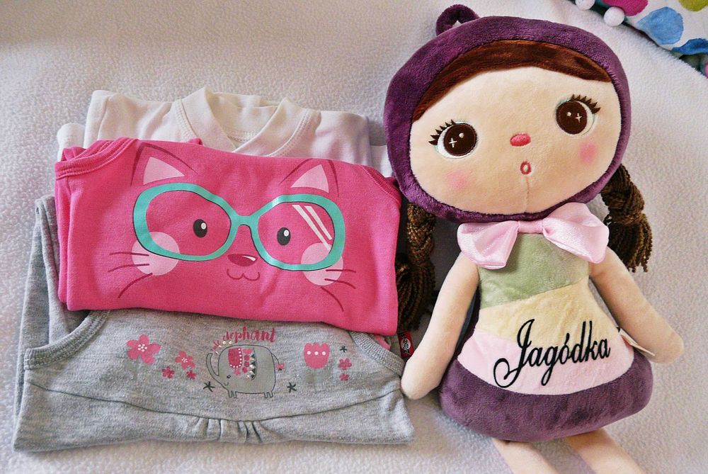 Ubranka niemowlęce, 2 śpioszki i 1 koszulka, 2be3, r. 62.