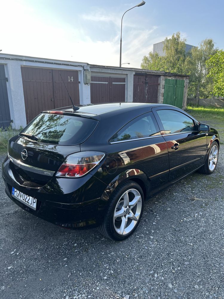 Opel Astra H GTC