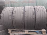 315/40/21 275/45/21Pirelli