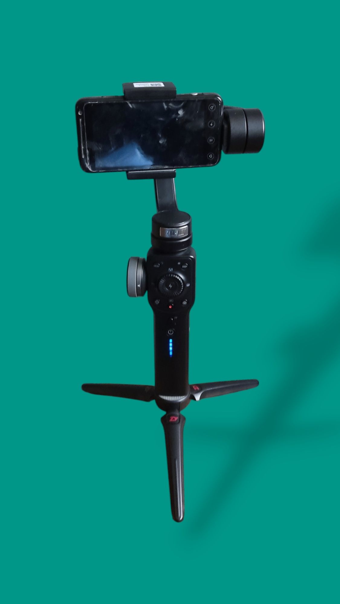 Gimbal Zhiyun Smooth-4