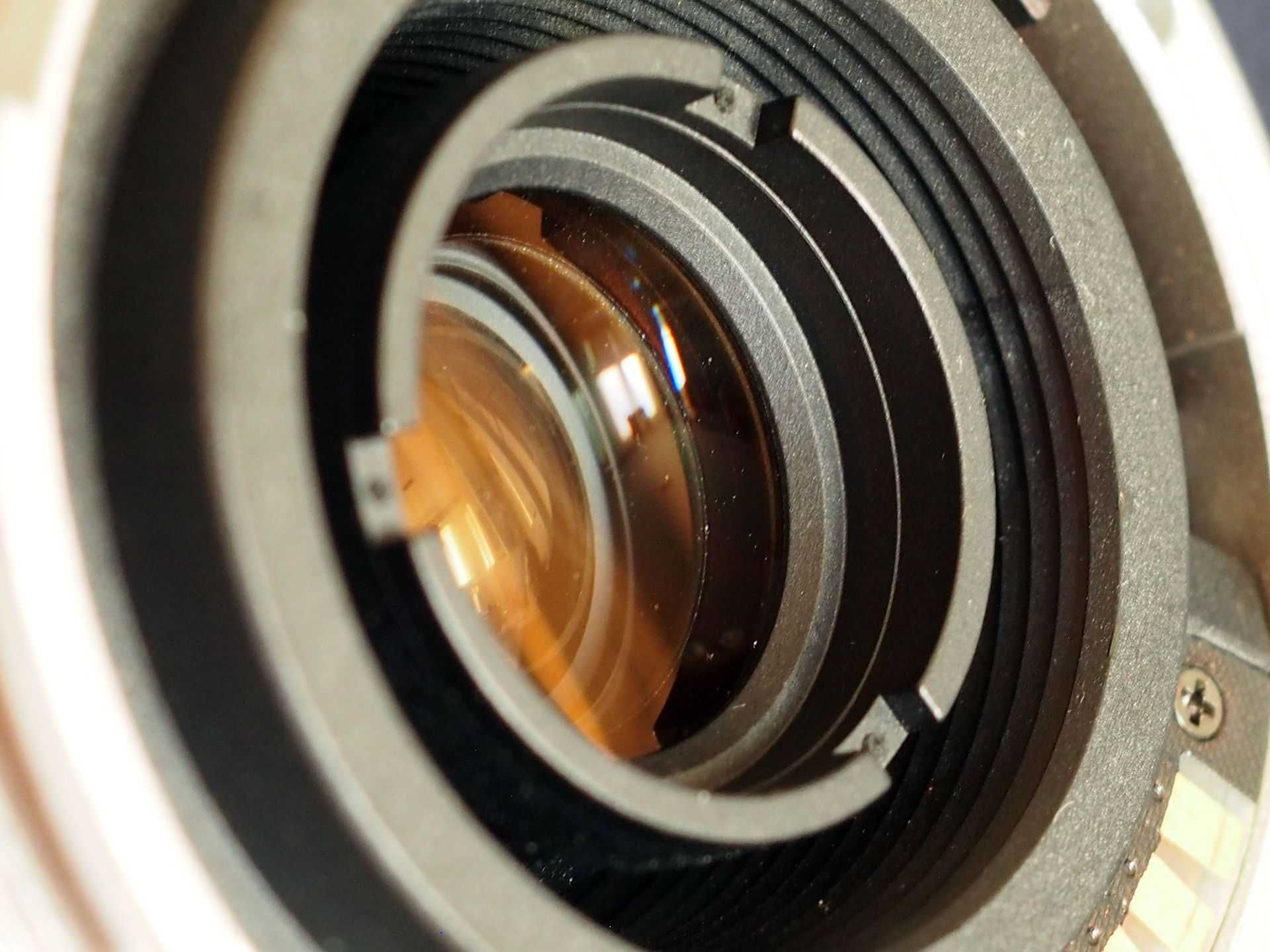 Obiektyw Sigma ZOOM 100-300mm f4.5-6.7 DL.