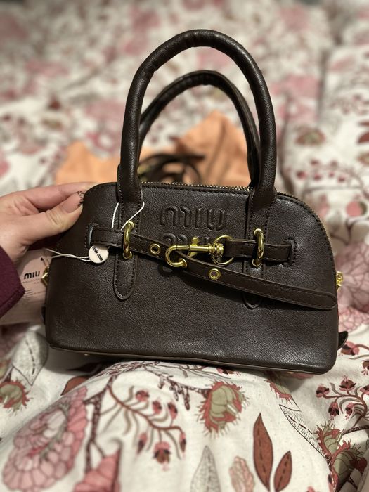 Czekoladowa torebka miu miu