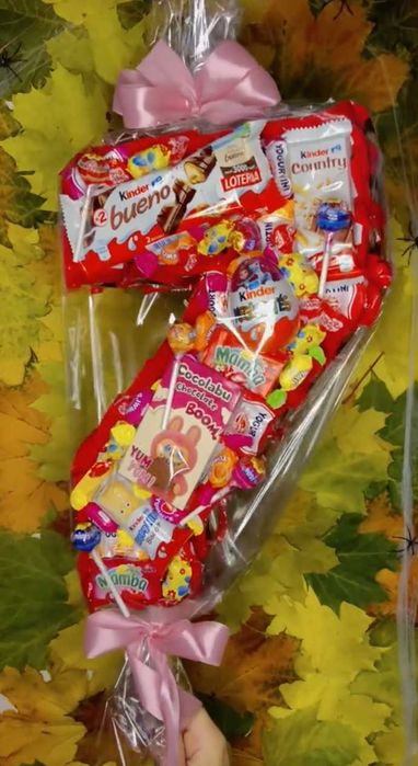 Оригінальний подарунок для твоїх близьких букети торти цифри