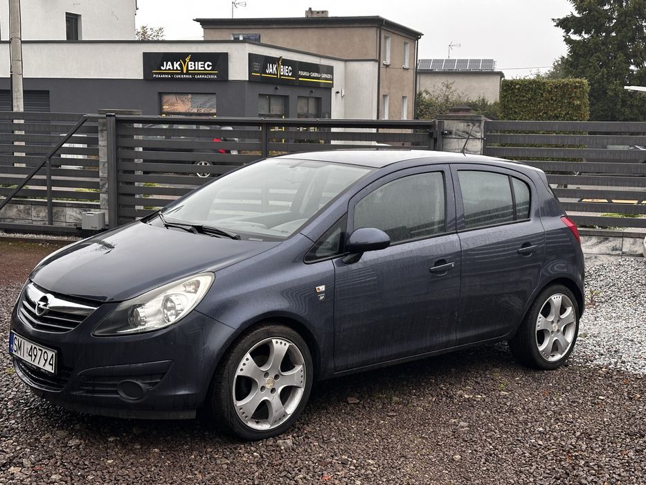 Opel Corsa D 1.2 2010r