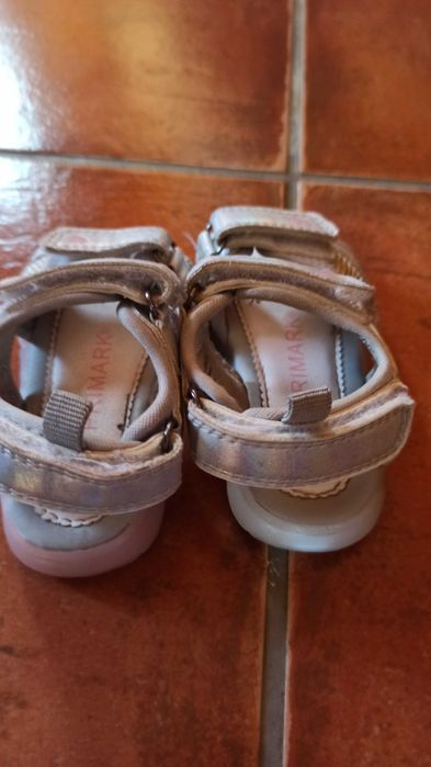 Sendalias com luzes número 20