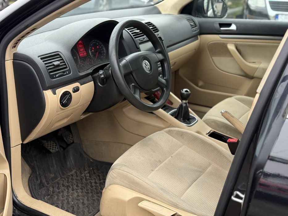 Volkswagen Jetta 1.9 tdi 105 koni 2008 rok