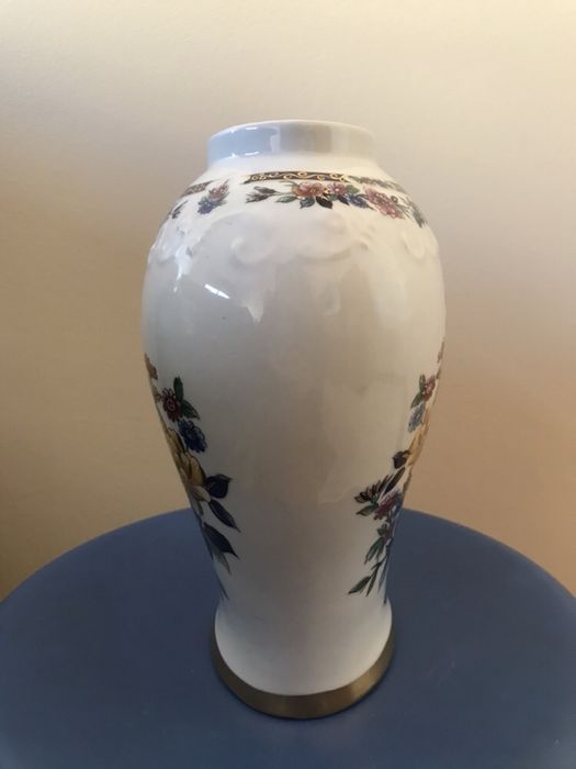 Jarra porcelana pintada à mão