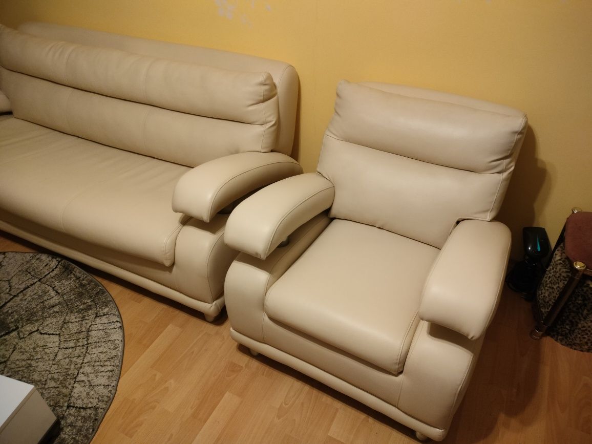 Zestaw wypoczynkowy sofa i fotele eko skóra.