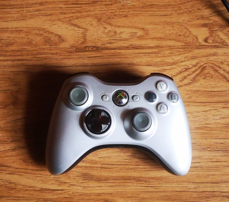 Pad Xbox 360 PC Silver Limited Edition Bezprzewodowy Microsoft