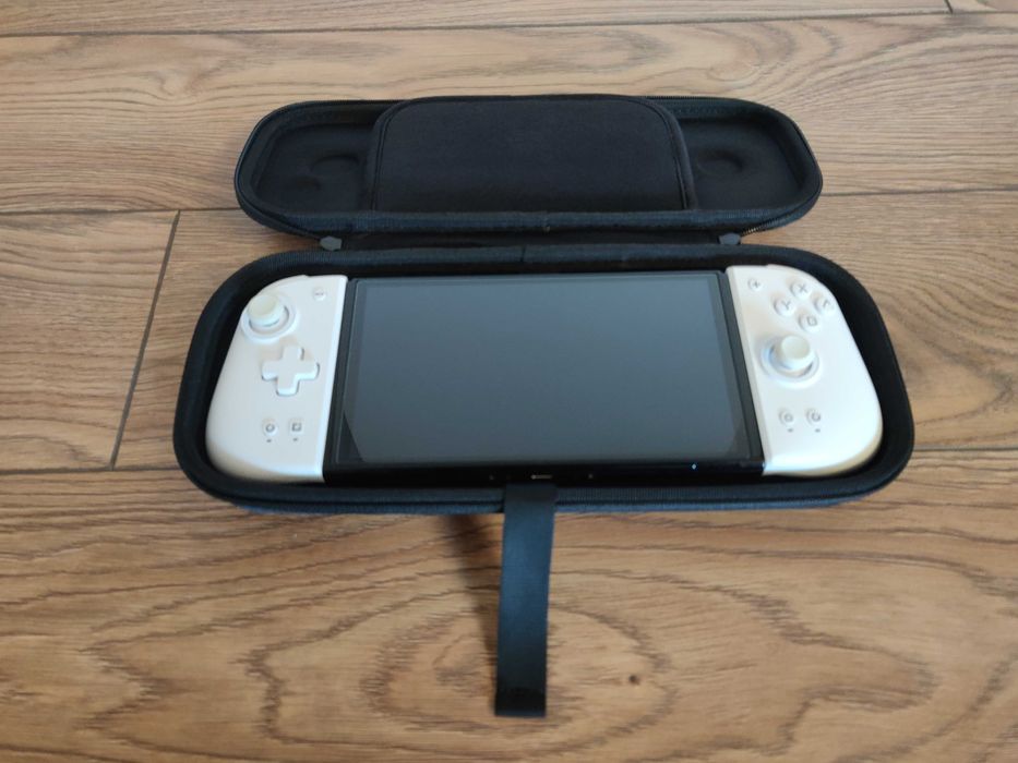 Nintendo Switch OLED karta 512GB zestaw z dodatkami