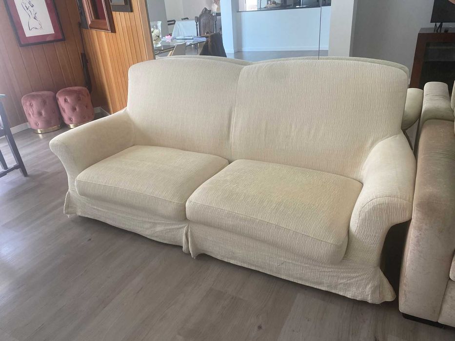 Sofá creme 4 pessoas