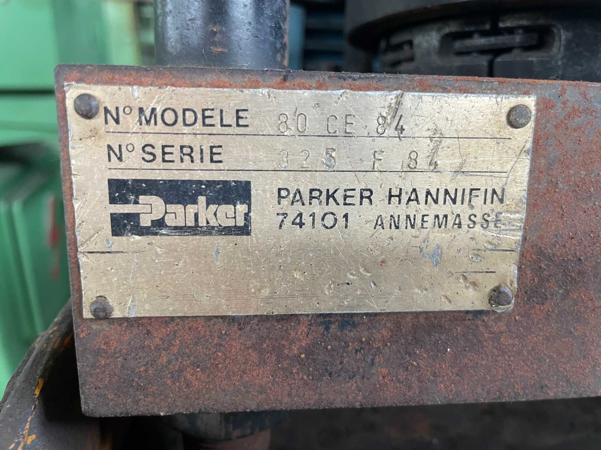Máquina de abucardar tubos PARKER