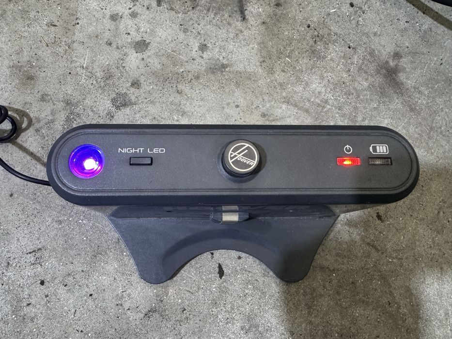Carregador hoover robot com2