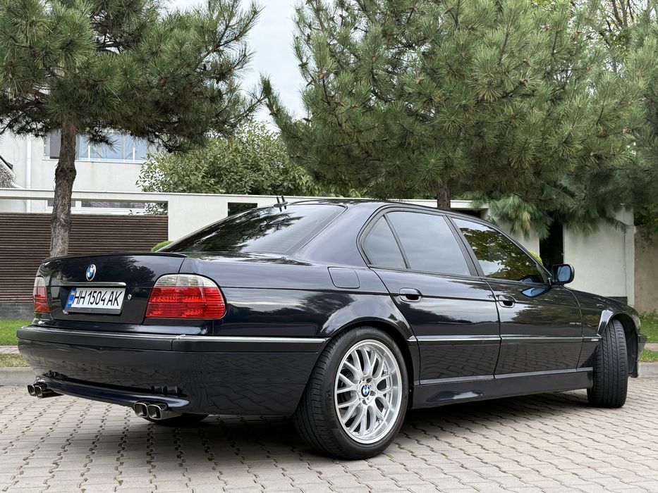BMW 735i Steptronic 3.5 бензин/газ 2000 г
