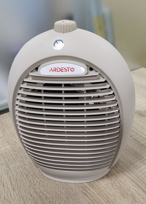 Продам новый тепловентилятор в упаковке ( тепло, холод)