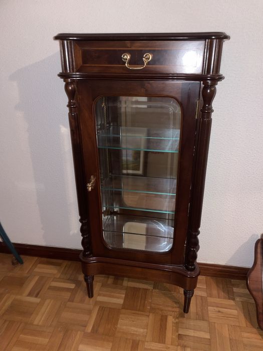 Movel de sala em vidro