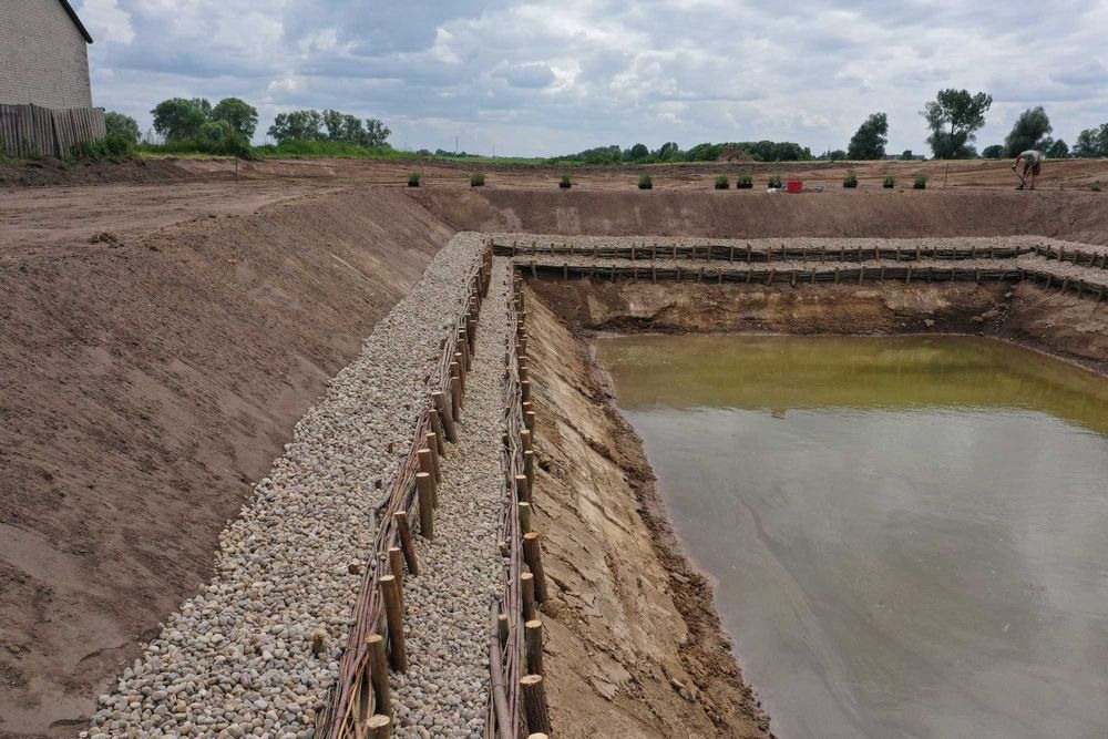 Kopanie, pogłębianie, rewitalizacja oraz odmulanie stawów