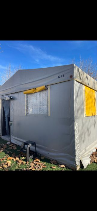 Tenda IMPECAVEL COM ABERTURA TOTAL DA PARTE DA FRENTE