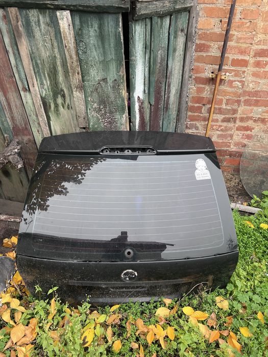 Продам ляду з склом