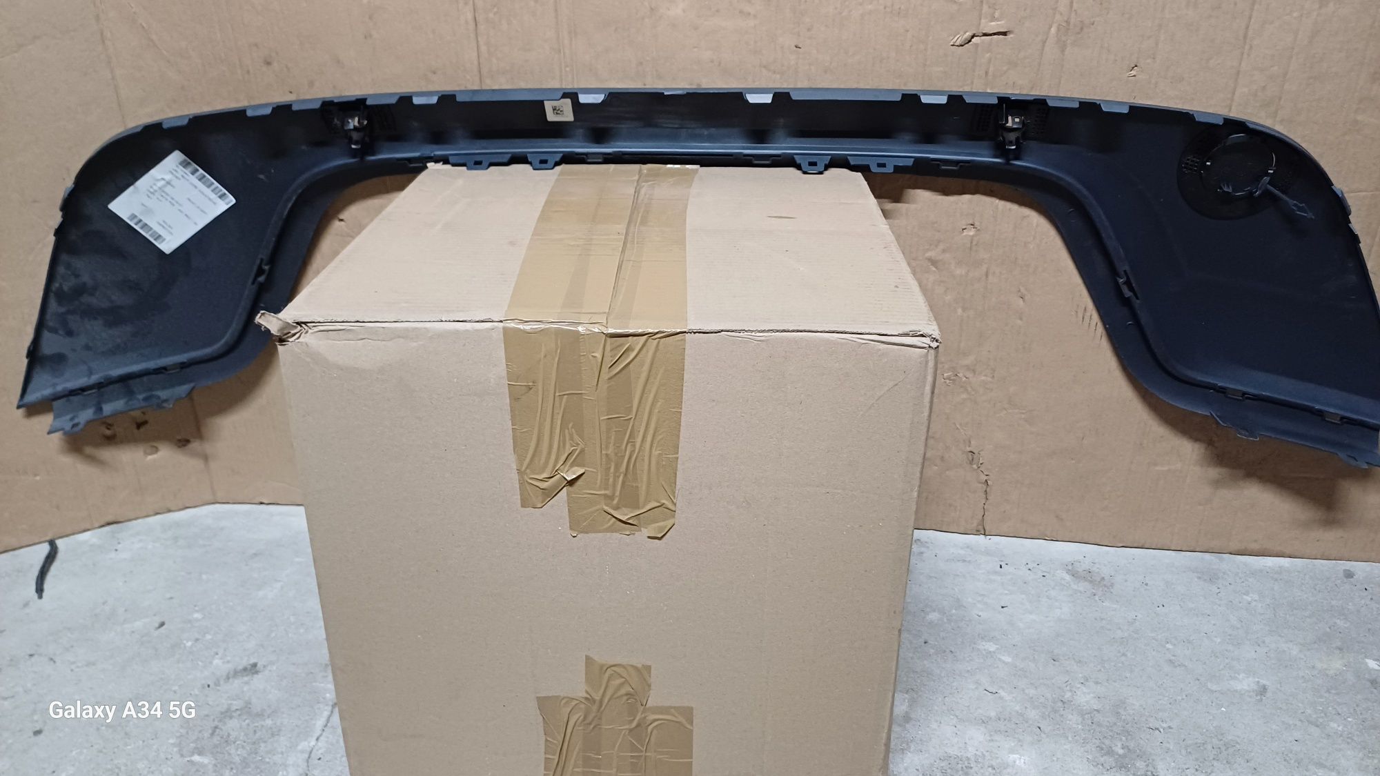 Listwa dolna nakladka zderzaka tylnego land rover evoque ll L551